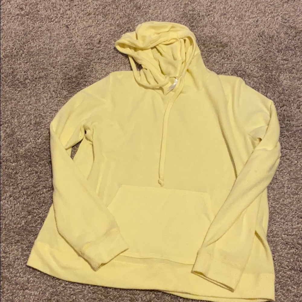 Yellow sweat shirt
